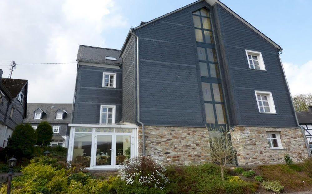 Hotel Snorrenburg Gmbh Burbach  Exterior foto